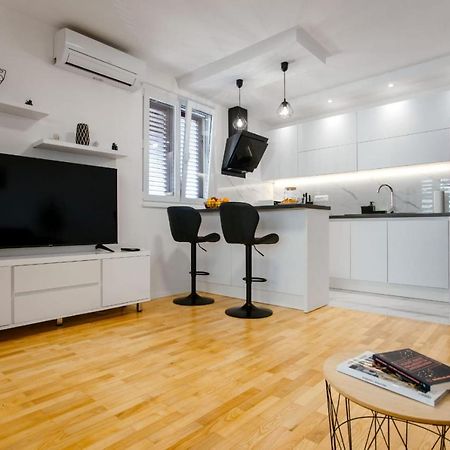Apartment Bozic Омиш Экстерьер фото
