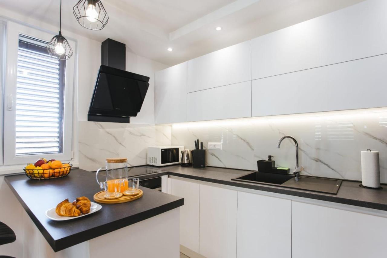 Apartment Bozic Омиш Экстерьер фото