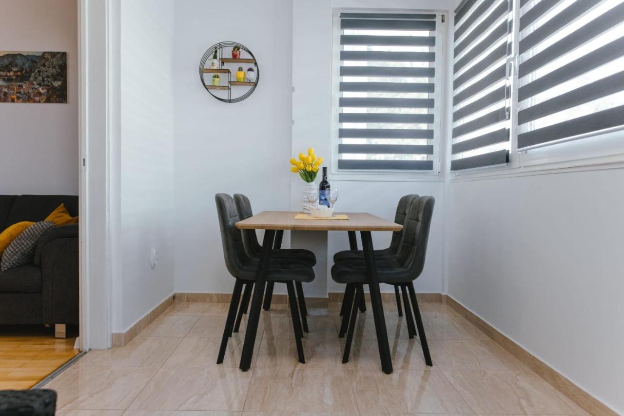 Apartment Bozic Омиш Экстерьер фото