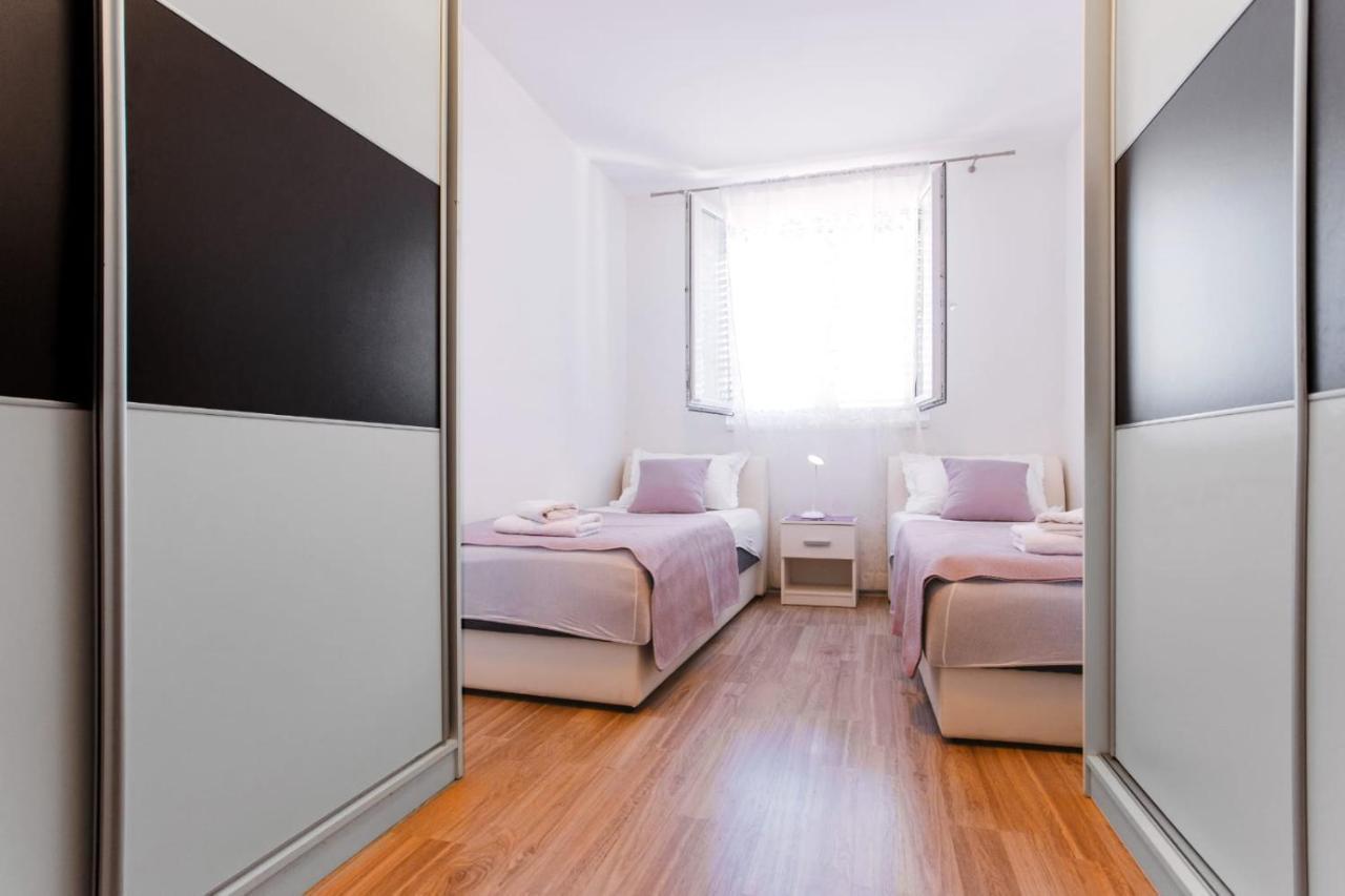 Apartment Bozic Омиш Экстерьер фото