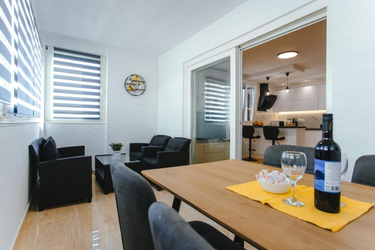 Apartment Bozic Омиш Экстерьер фото