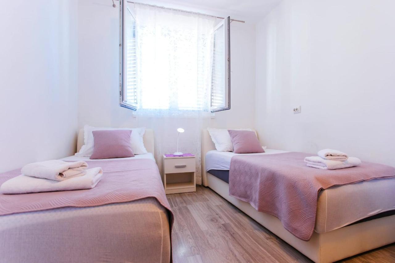 Apartment Bozic Омиш Экстерьер фото