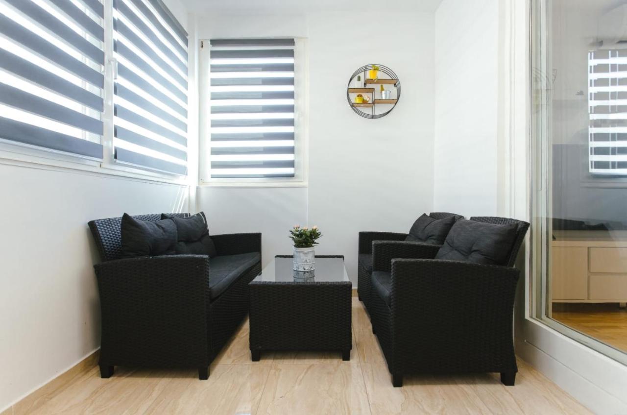 Apartment Bozic Омиш Экстерьер фото