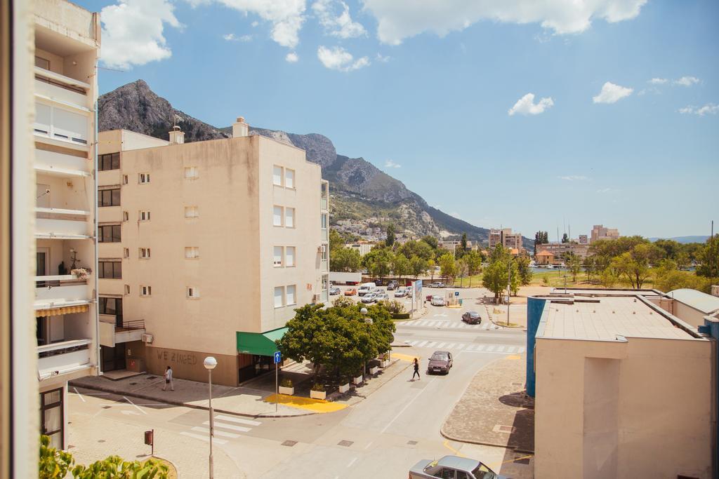 Apartment Bozic Омиш Экстерьер фото